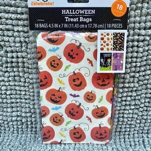 Halloween treat paper bags 4 different designs NWT